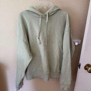 girlfriend collective Sweatshirt in Pistachio color